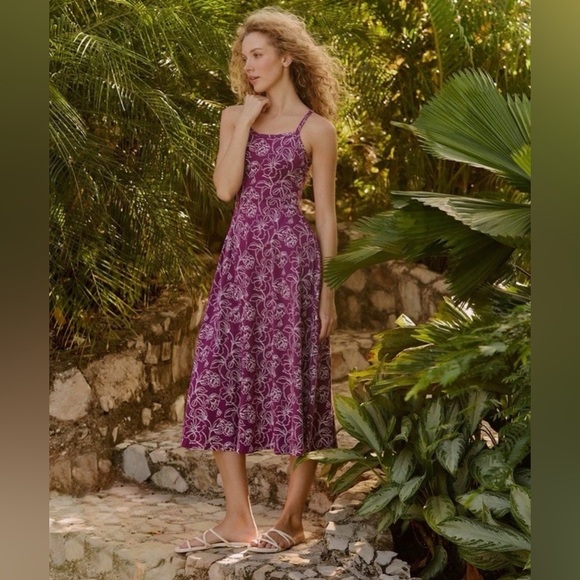 Pact Dresses & Skirts - NWOT Pact Fit & Flare Midi Dress Looking Glass Floral Sangria SZ XS